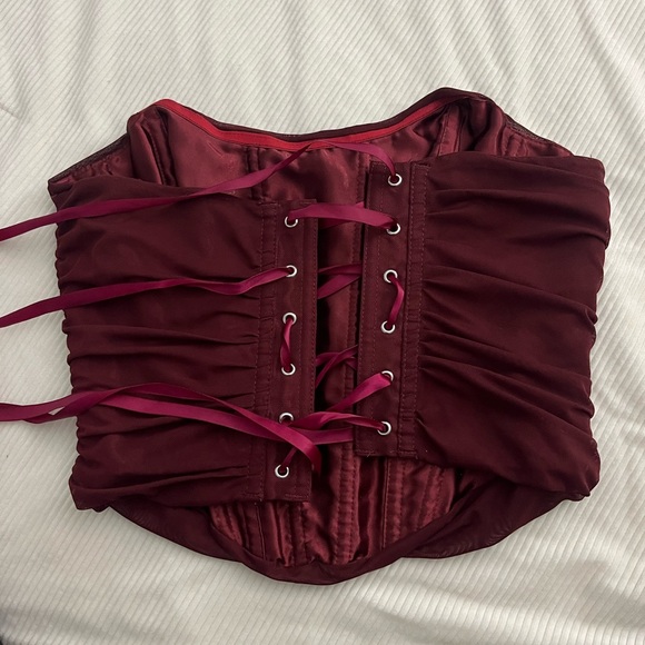 Burgundy Strapless Top - Picture 2 of 3